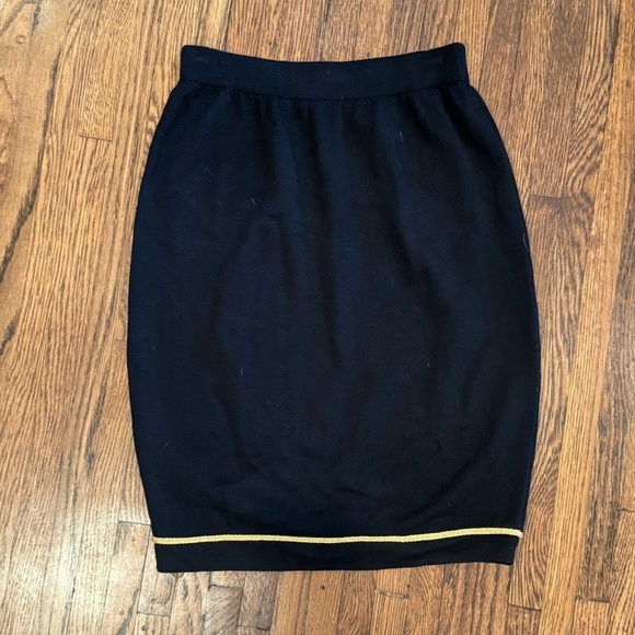 St. John Dresses & Skirts - St. John Collections Classic Sheath Black Gold Stripe Pencil Skirt Knit Size 8